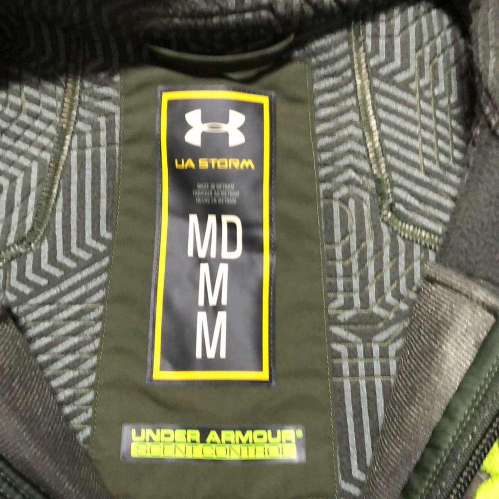 Under Armour Jacket - Picture 3 of 12